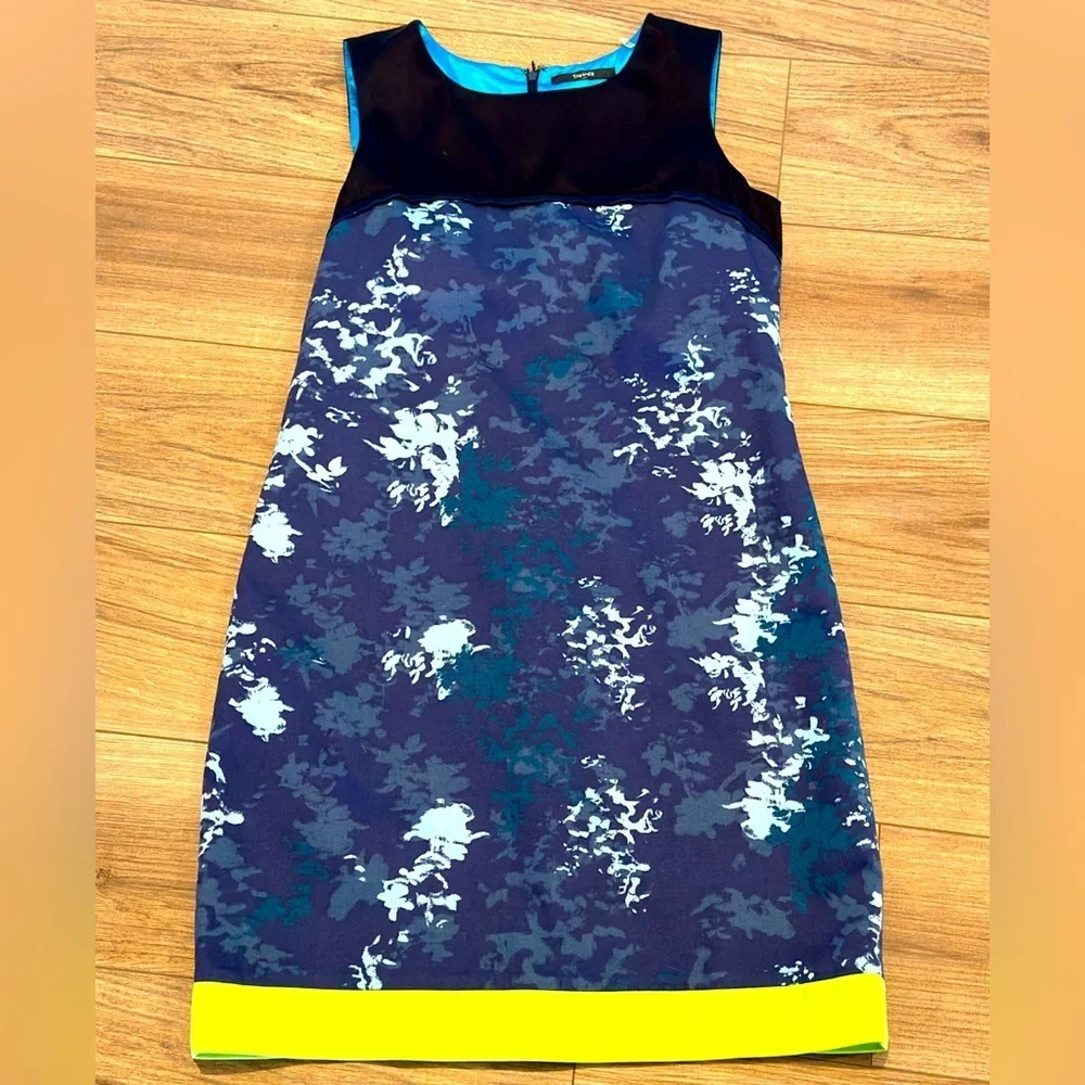 Tahari Nuria Blue Cloud Sleeveless Dress with Lime Green Stripe Size 10